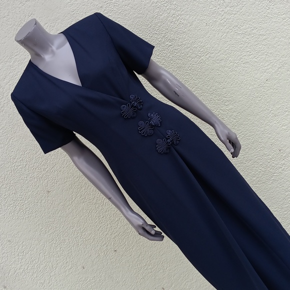 ULTRA DRESS NY FORMAL MAXI LENGTH SPECIAL OCCASION DRESS (INDONESIA) - Picture 16 of 17
